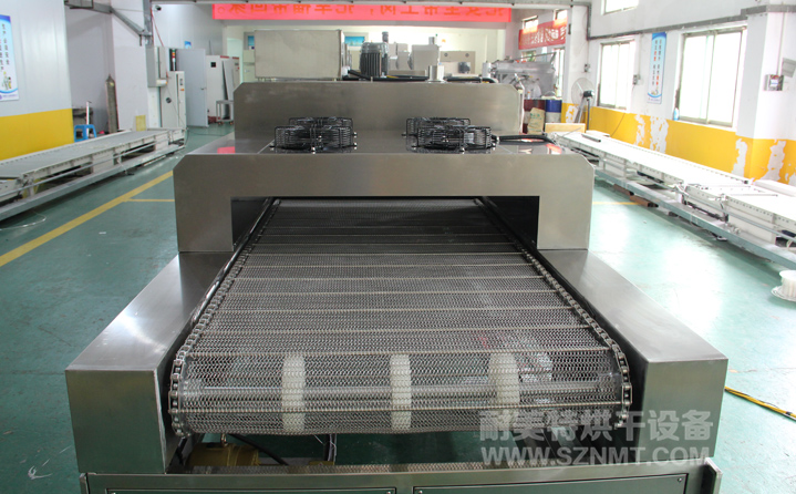 汽車(chē)配件磁性材料(片材)磷化清洗后水份烘干隧道爐